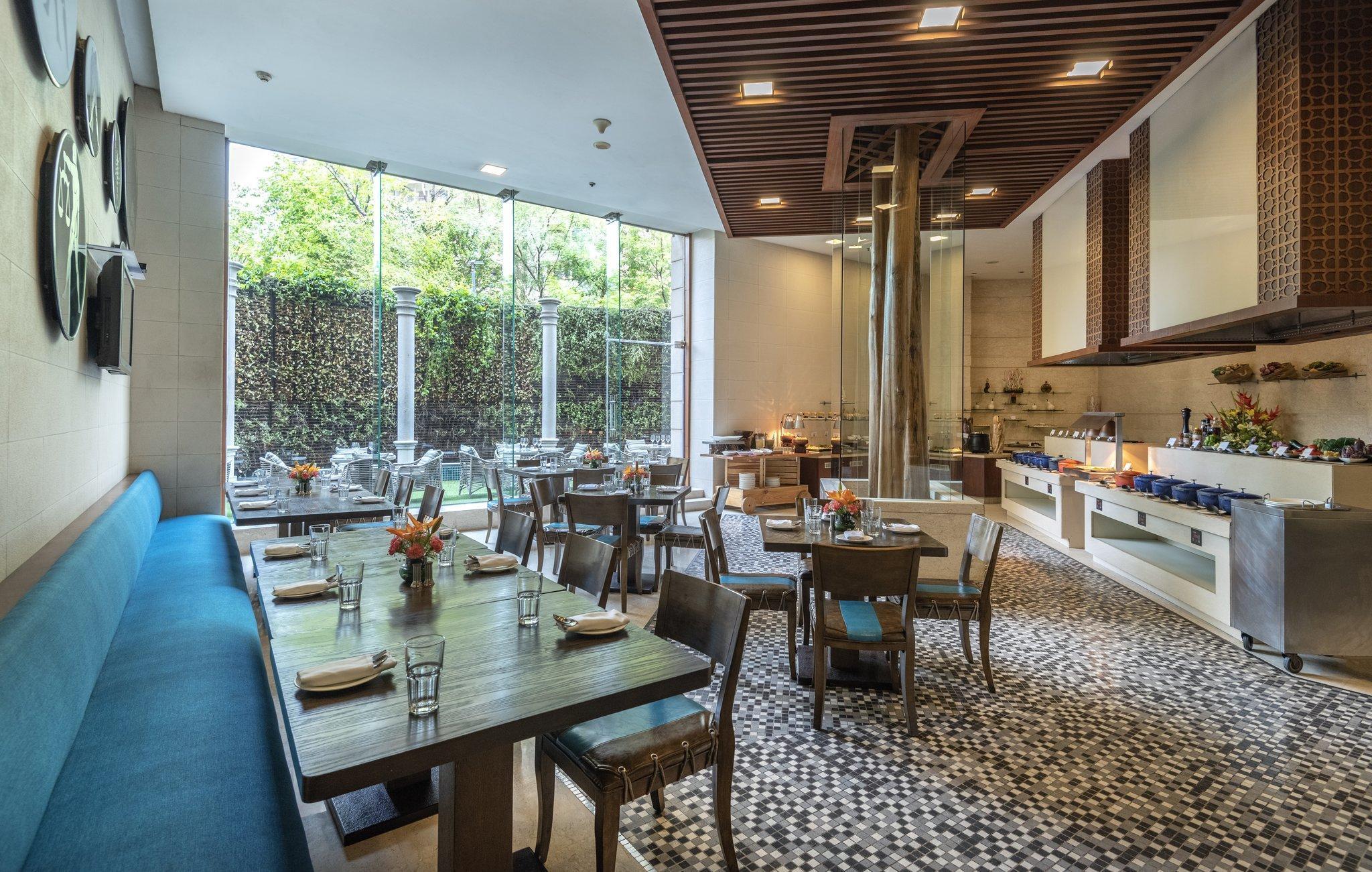 Radisson Gurugram Sohna Road City Center Gurgaon Exteriör bild