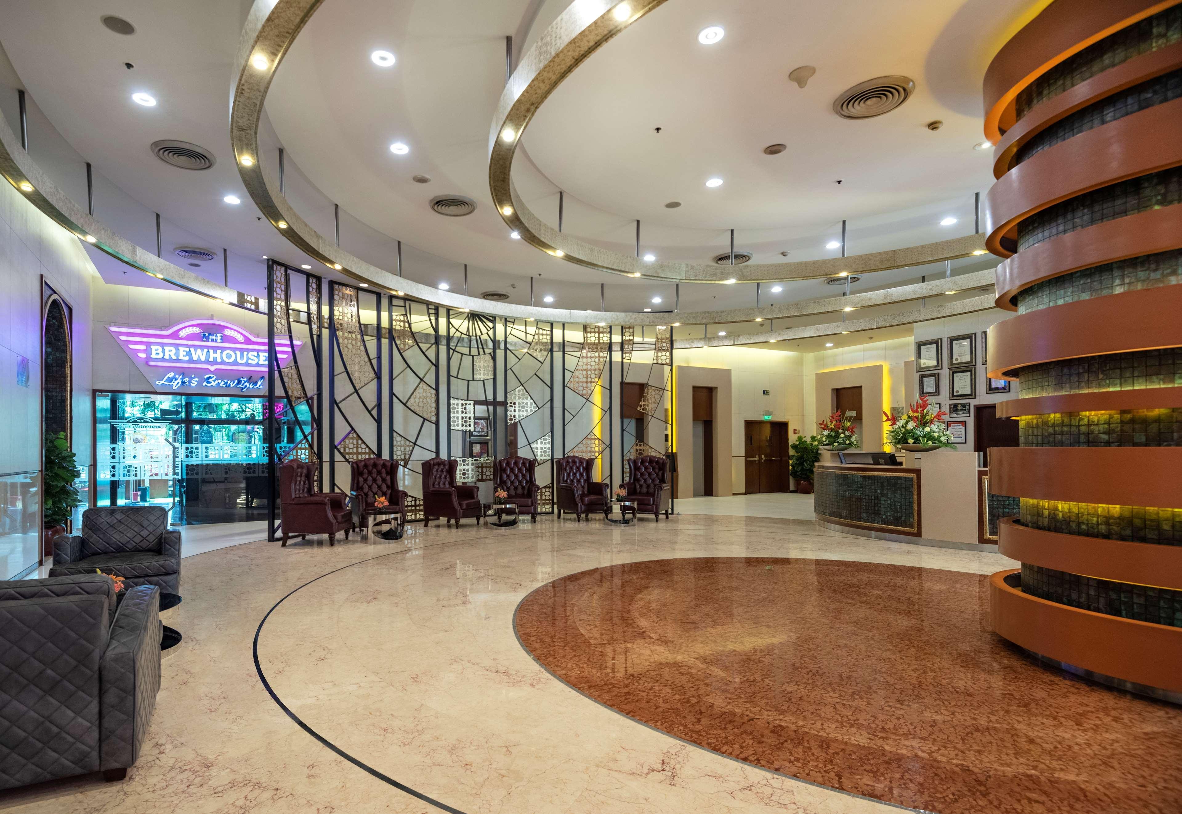 Radisson Gurugram Sohna Road City Center Gurgaon Exteriör bild