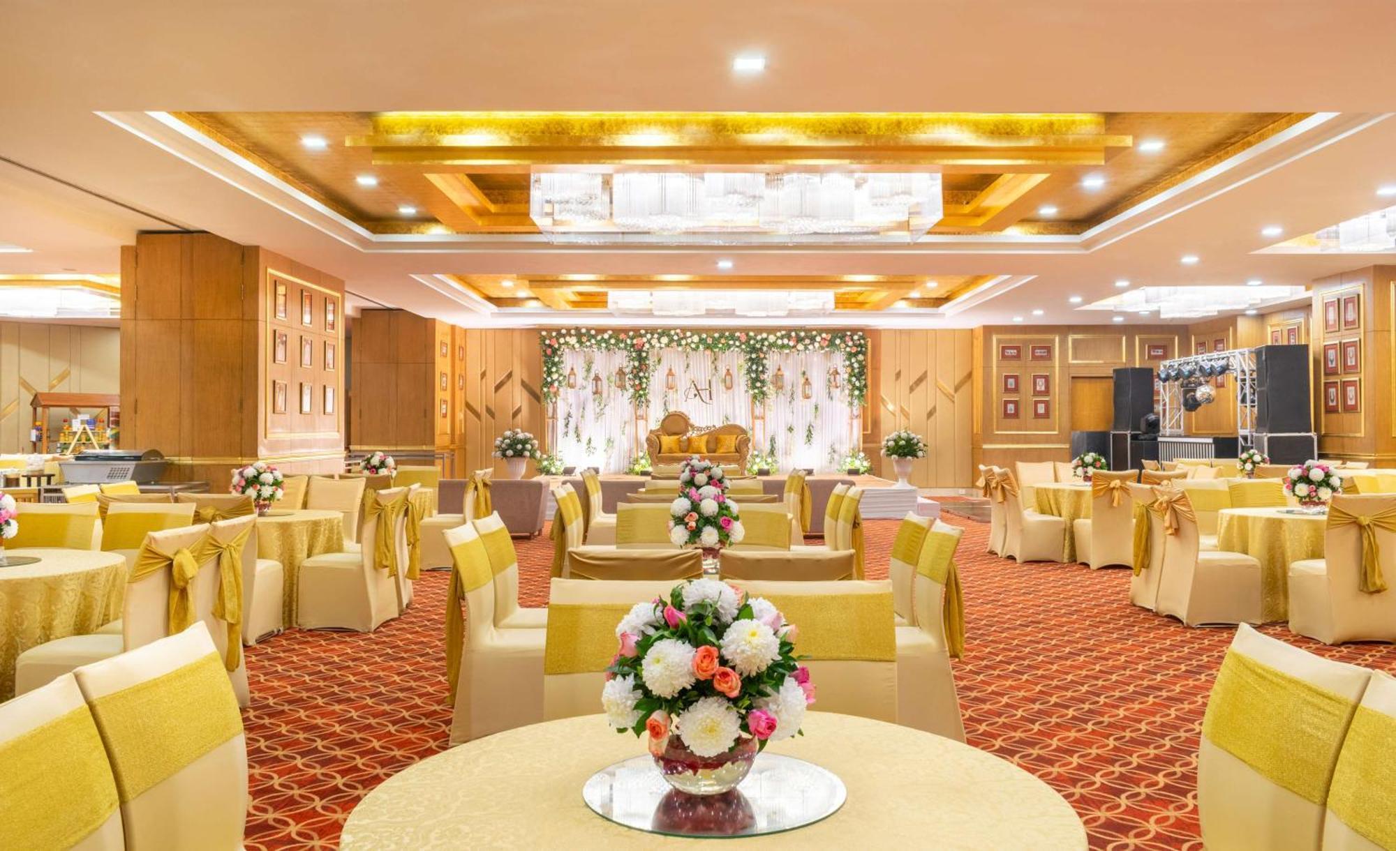 Radisson Gurugram Sohna Road City Center Gurgaon Exteriör bild