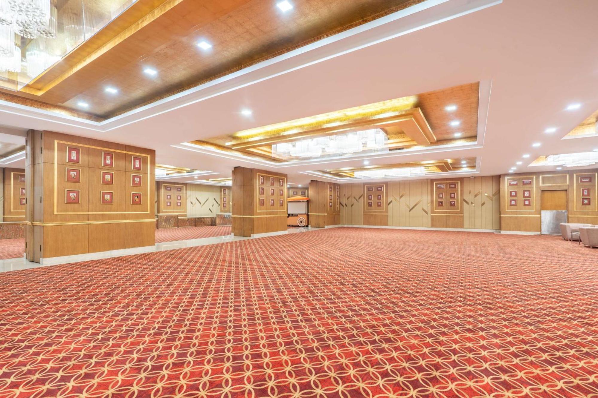 Radisson Gurugram Sohna Road City Center Gurgaon Exteriör bild