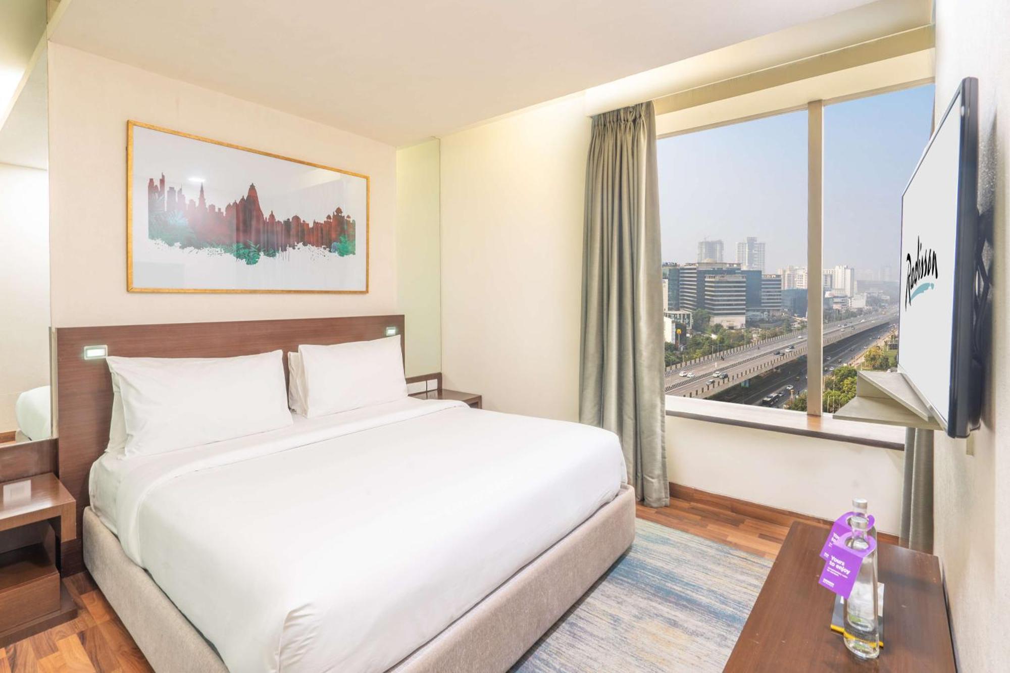 Radisson Gurugram Sohna Road City Center Gurgaon Exteriör bild