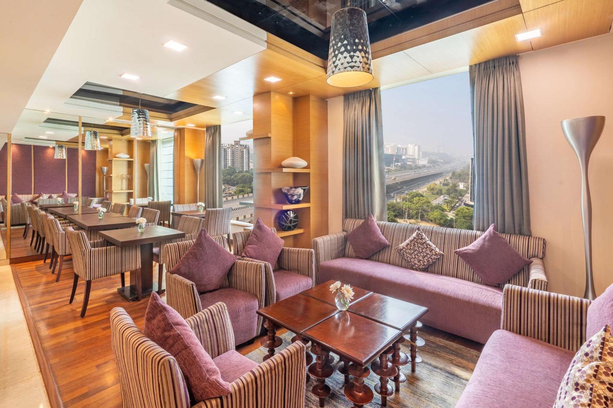Radisson Gurugram Sohna Road City Center Gurgaon Exteriör bild