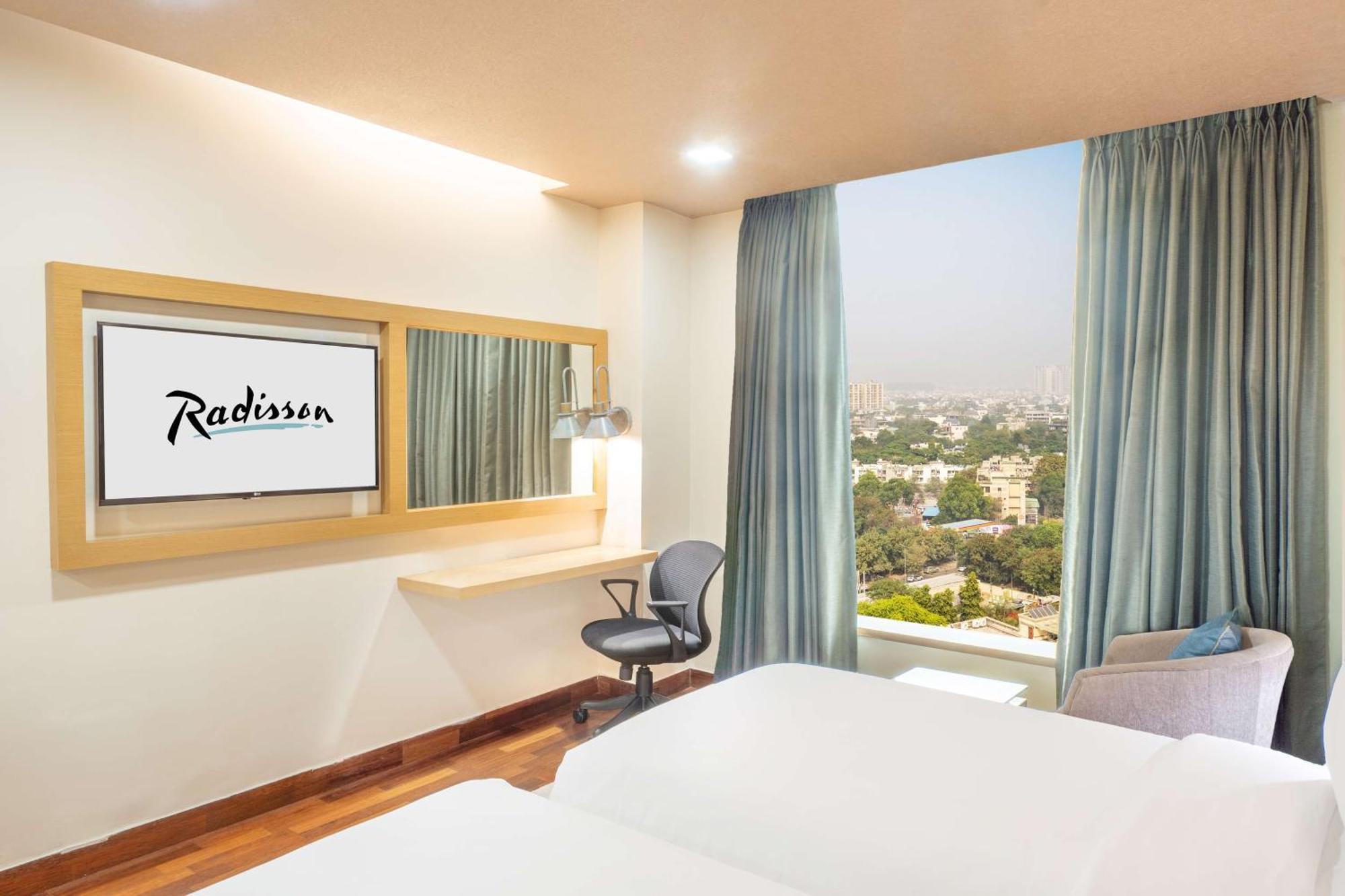 Radisson Gurugram Sohna Road City Center Gurgaon Exteriör bild
