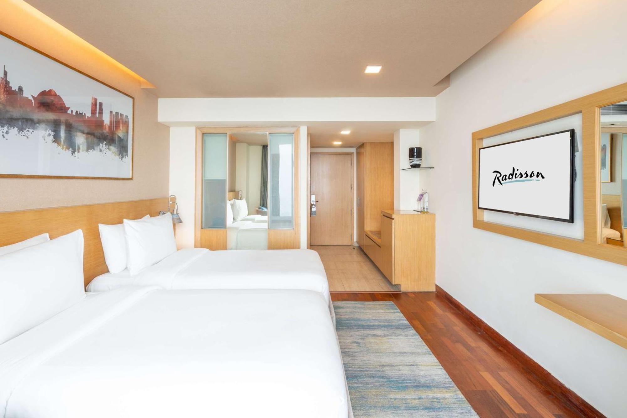 Radisson Gurugram Sohna Road City Center Gurgaon Exteriör bild