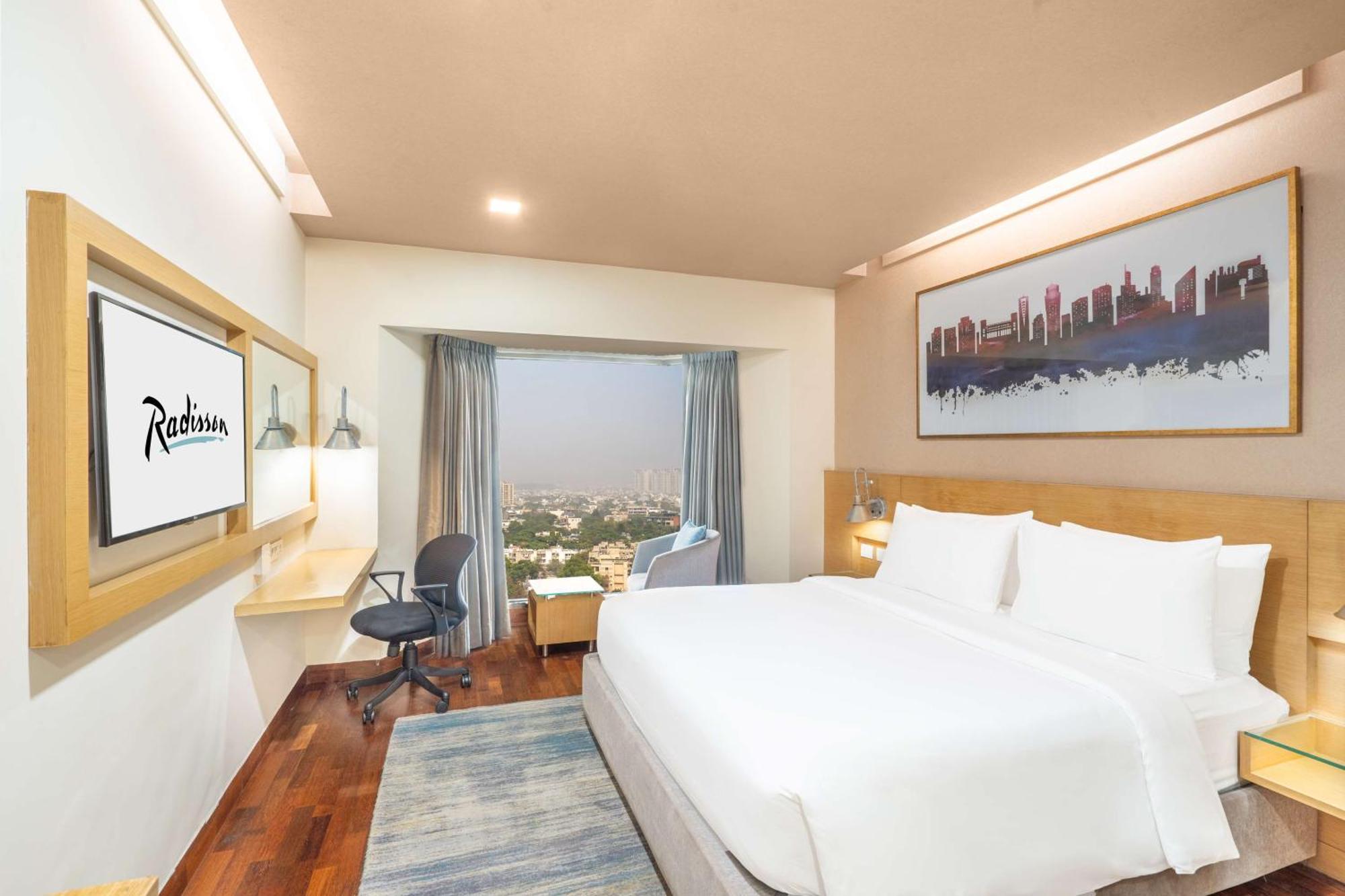 Radisson Gurugram Sohna Road City Center Gurgaon Exteriör bild