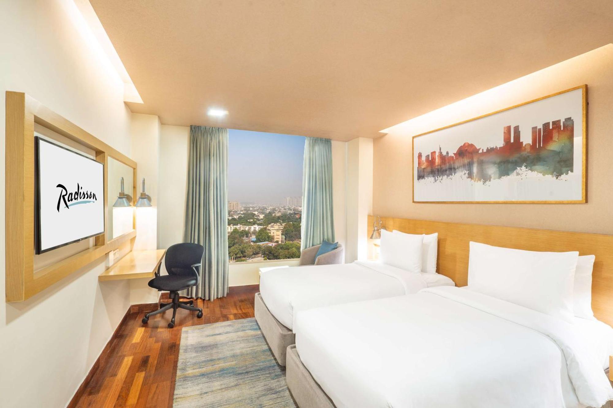 Radisson Gurugram Sohna Road City Center Gurgaon Exteriör bild