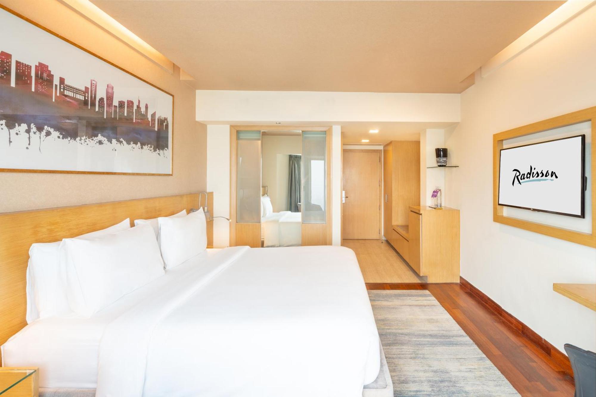 Radisson Gurugram Sohna Road City Center Gurgaon Exteriör bild