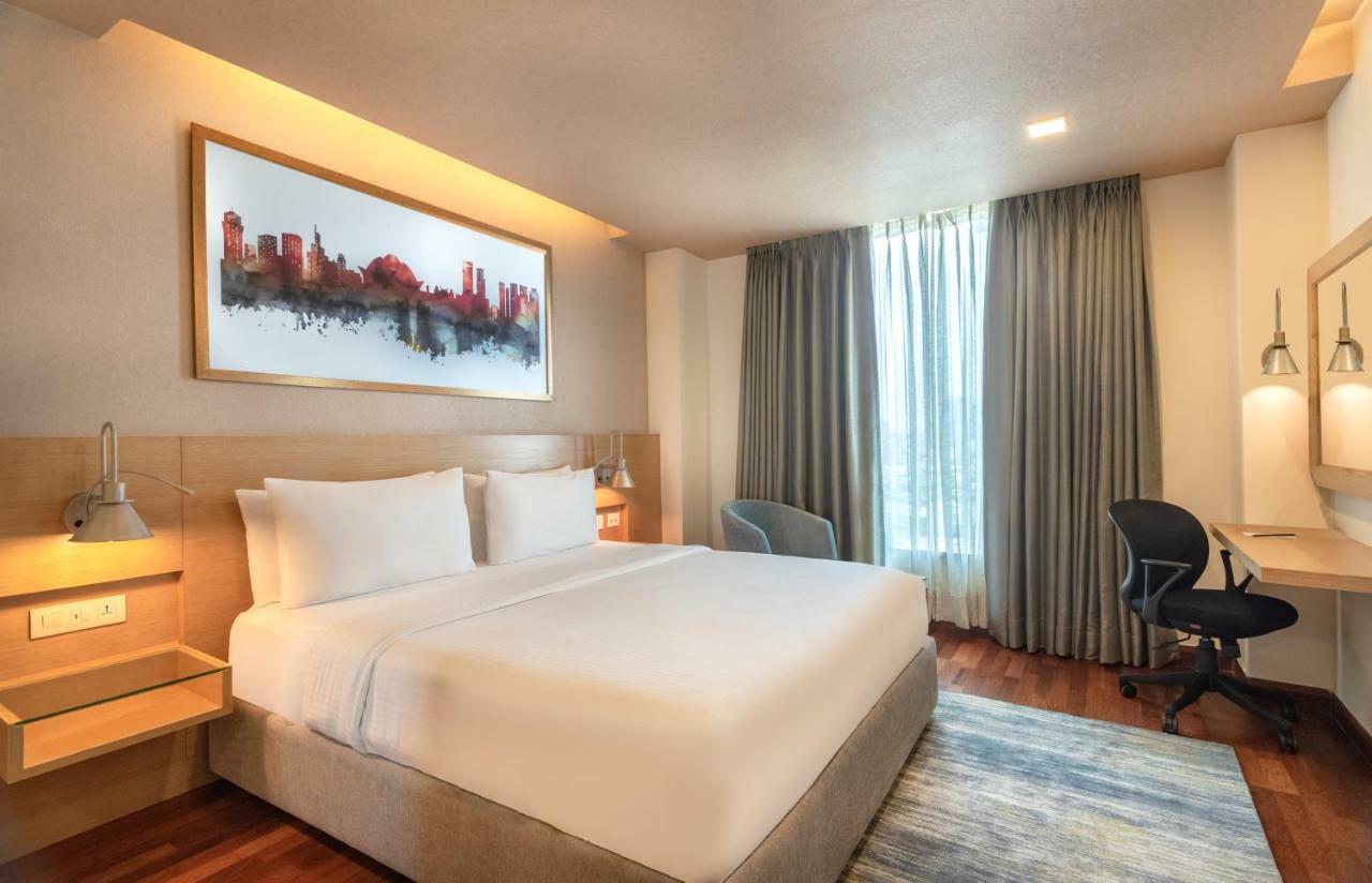 Radisson Gurugram Sohna Road City Center Gurgaon Exteriör bild